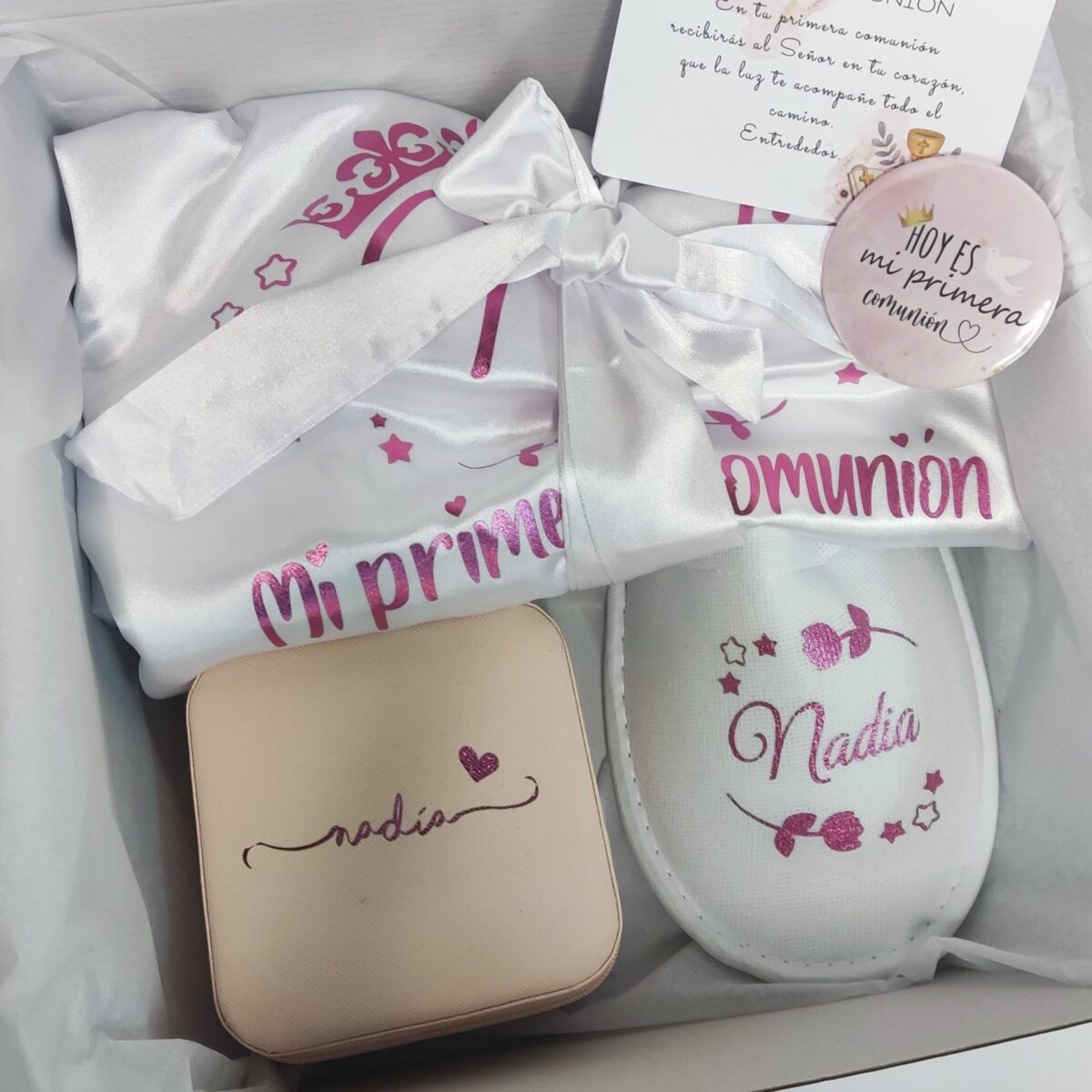 Bata de satén para niñas de comunión personalizadas - Imagen 17