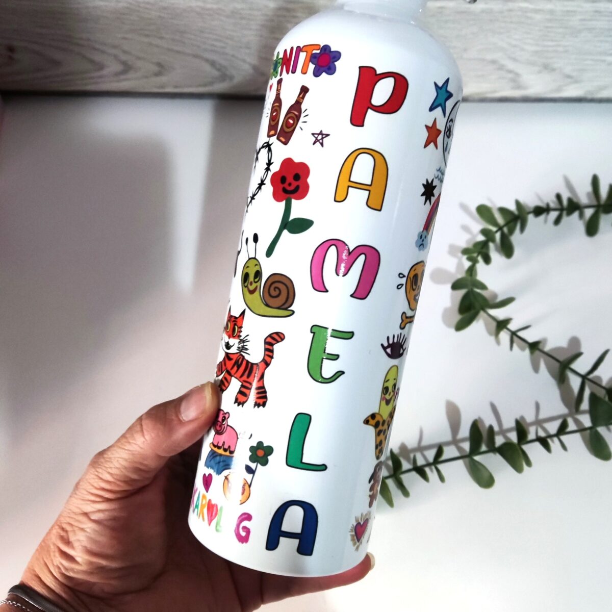 Camiseta /bolsas/botellas.Mañana será bonito  " Bichota" - Imagen 9