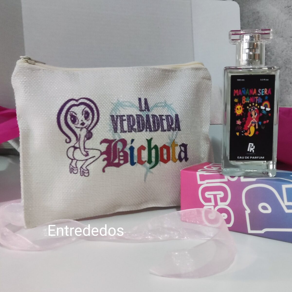 Camiseta /bolsas/botellas.Mañana será bonito  " Bichota" - Imagen 15