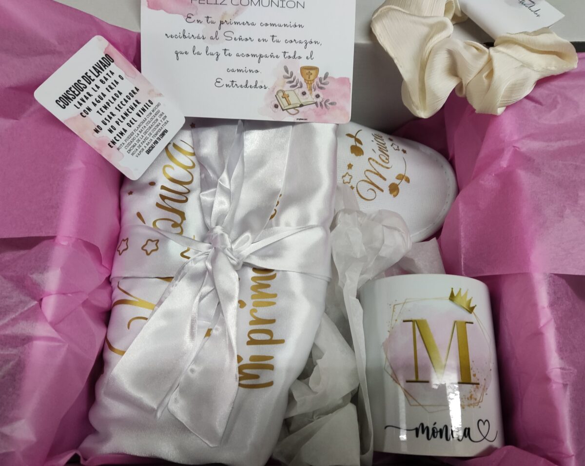 Bata de satén para niñas de comunión personalizadas - Imagen 31