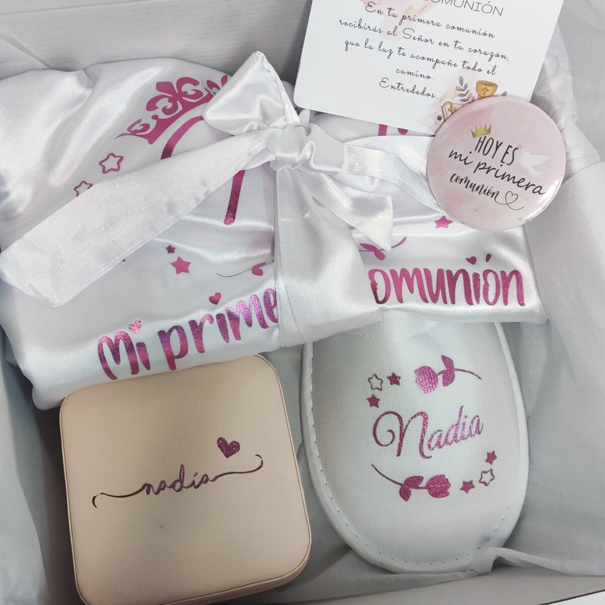 Bata de satén para niñas de comunión personalizadas - Imagen 14