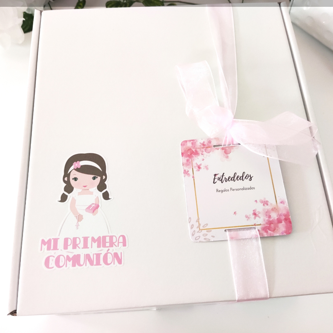 82 Kit Estrella y Bata de Comunión Personalizada para Niña - Imagen 16