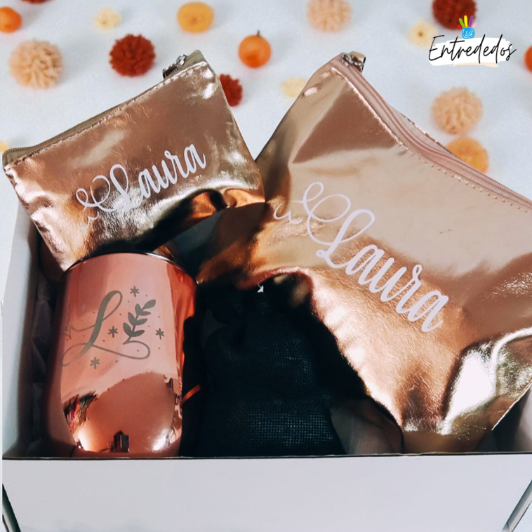 regalo-personalizado-kit-hermanas-neceser-vaso.jpg regalo-personalizado-kit-hermanas-neceser-vaso.jpg