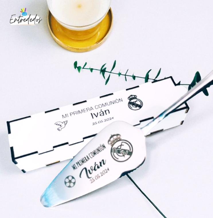 22 Pala para tarta personalizada caja blanca: ¡Hazla única! - Imagen 1