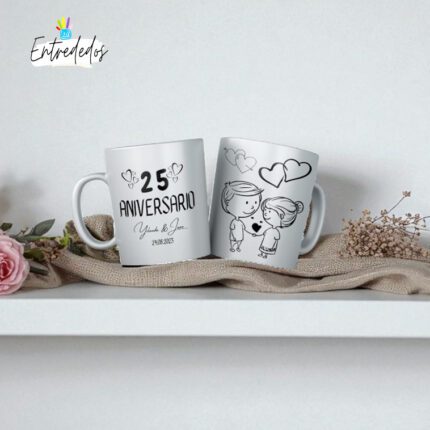 Taza de Aniversario con Elegante Diseño Parejita