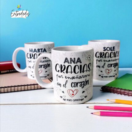 Taza personalizada profesor “Gracias por enseñarnos con el ❤️”