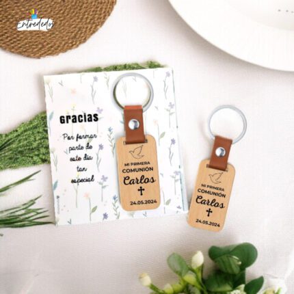 Llavero de Madera con Cinta de Polipiel – Personalizable