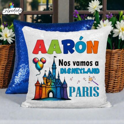 Cojín de lentejuelas rosa personalizado con mensaje sorpresa de viaje a Disney
