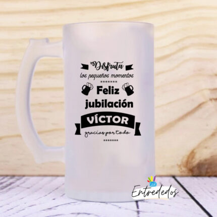 Jarra de cerveza feliz jubilación