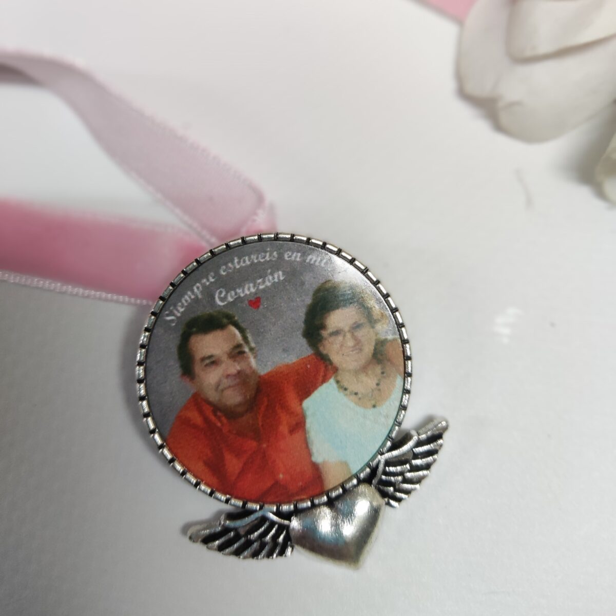 Camafeo de metal para el ramo de novia silueta de alas de ángel - Imagen 7