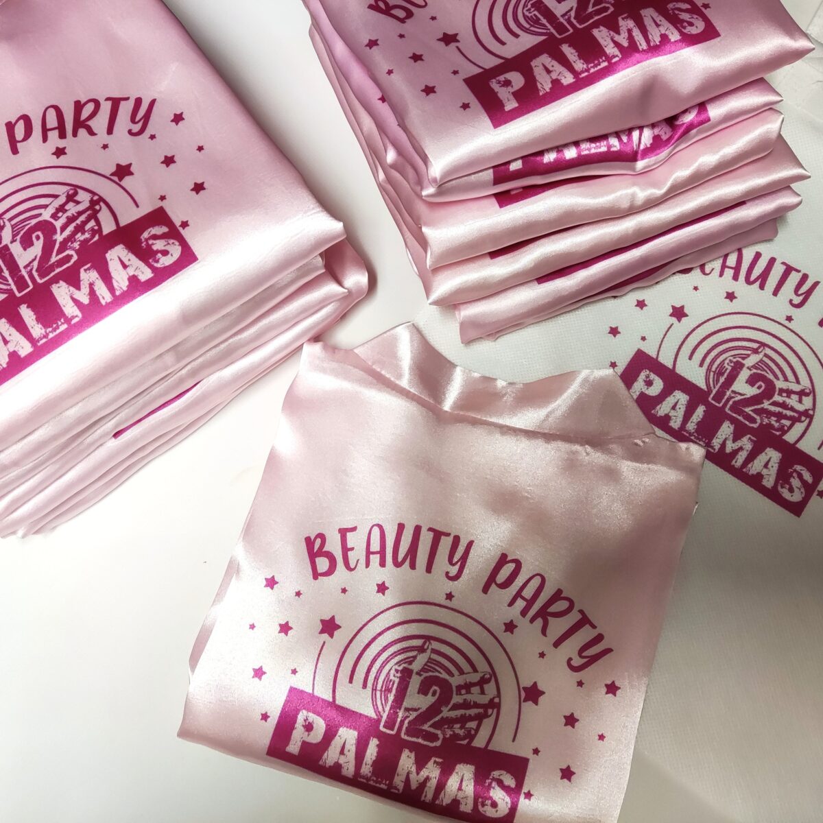 Bata de satén para fiestas spa para niñas - Imagen 6