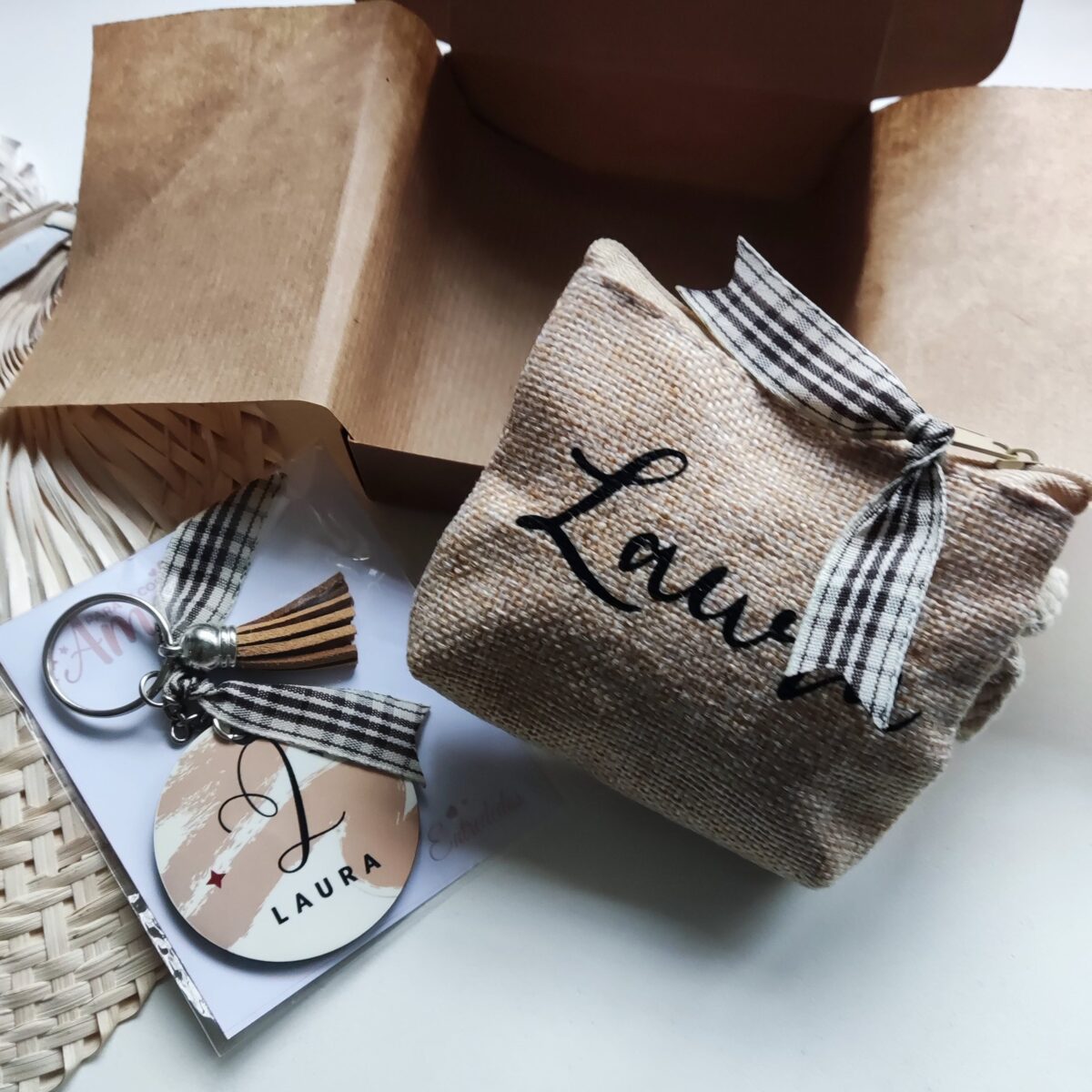 Set Monedero de yute y llavero personalizado - Imagen 3