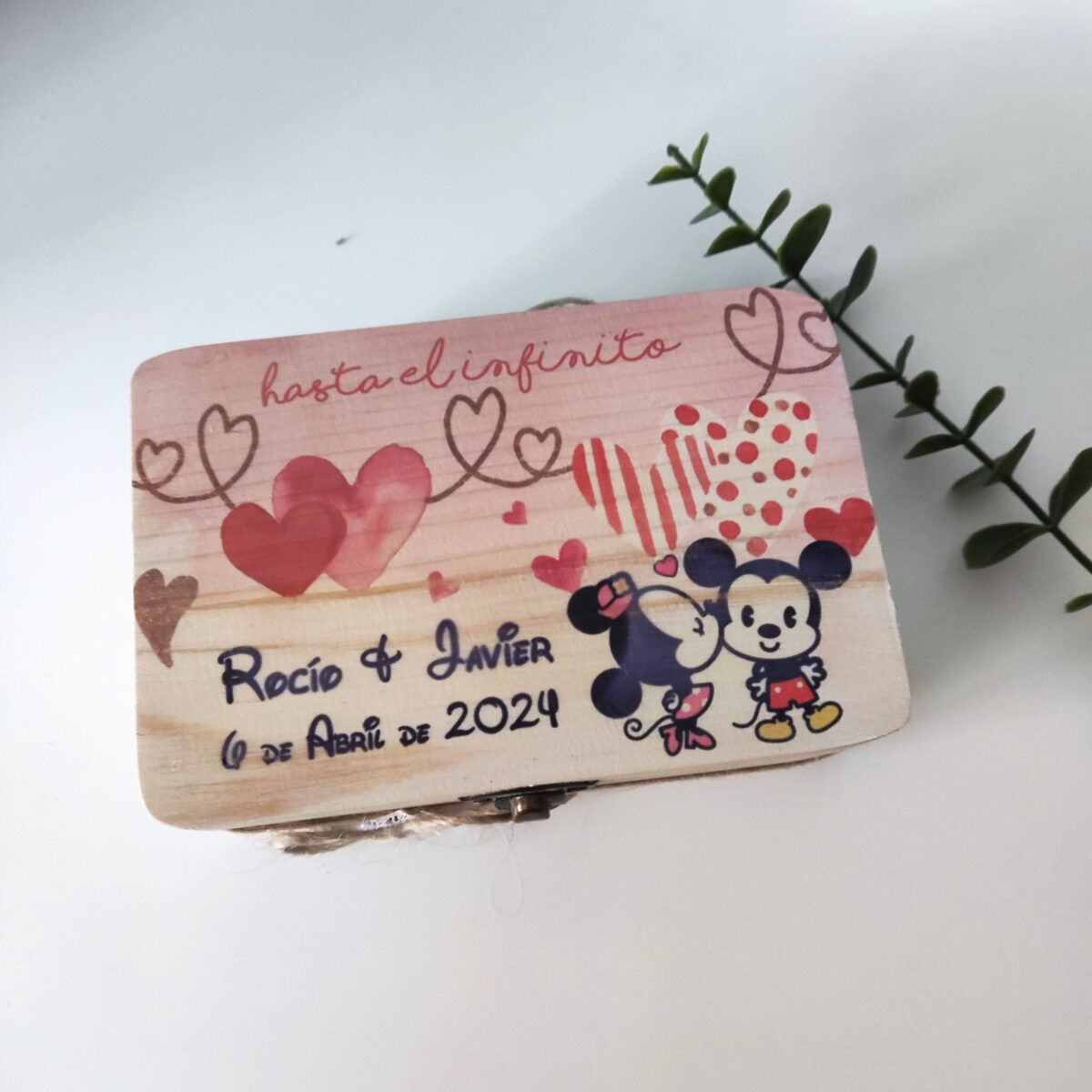 Caja porta arras o alianzas personalizada variedad de temáticas - Imagen 5