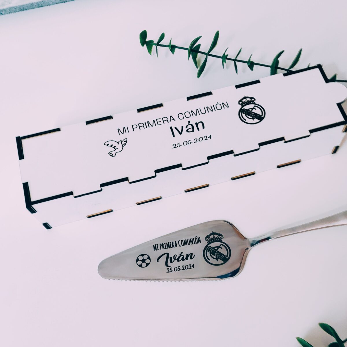 Pala para tarta personaliza + CAJA BLANCA - Imagen 1