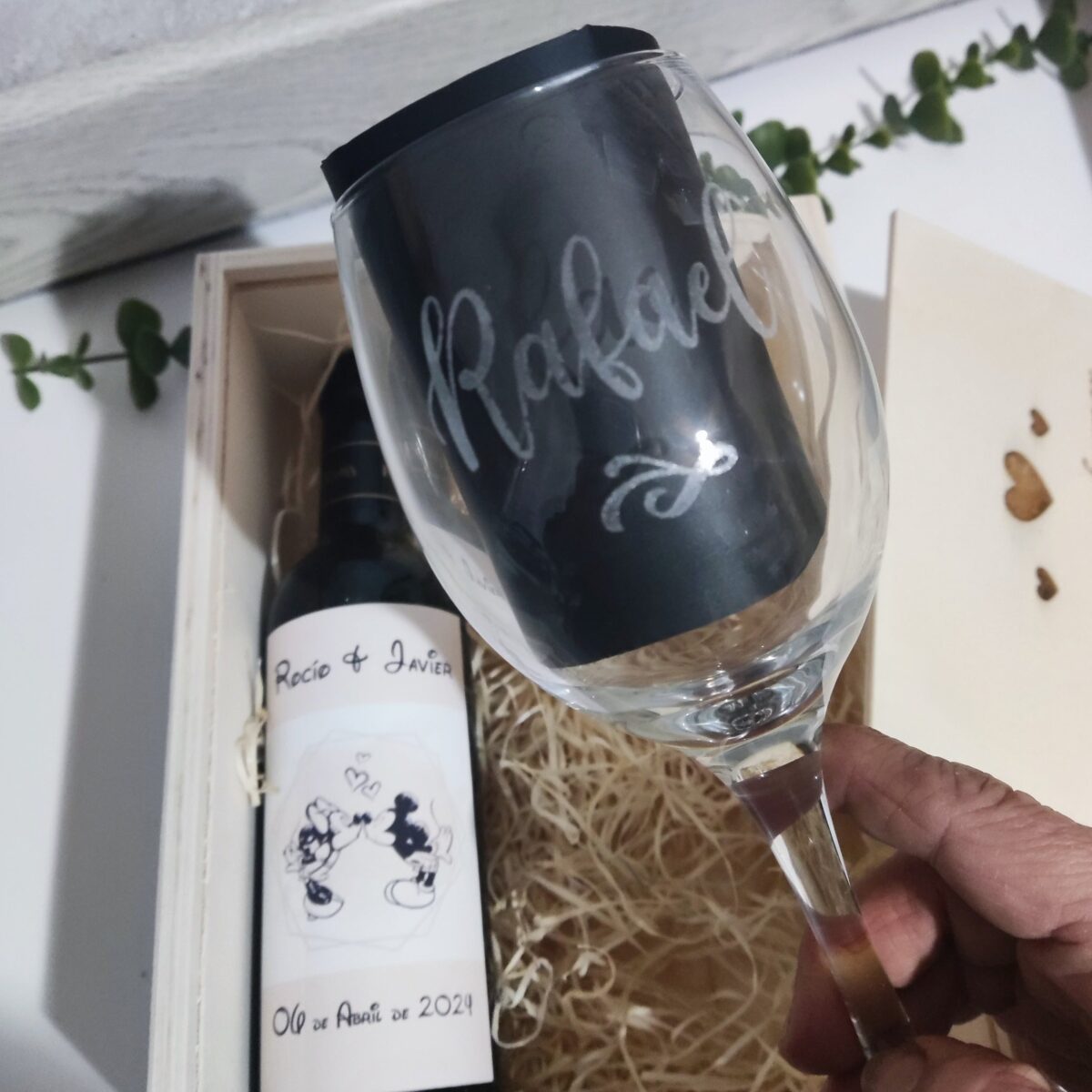 Copa de vino grabada con láser - Imagen 1