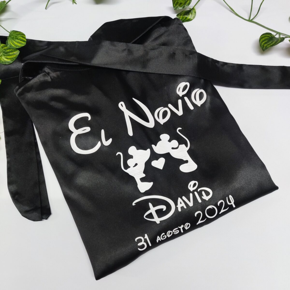 Bata de novio personalizada de varias temáticas - Imagen 18