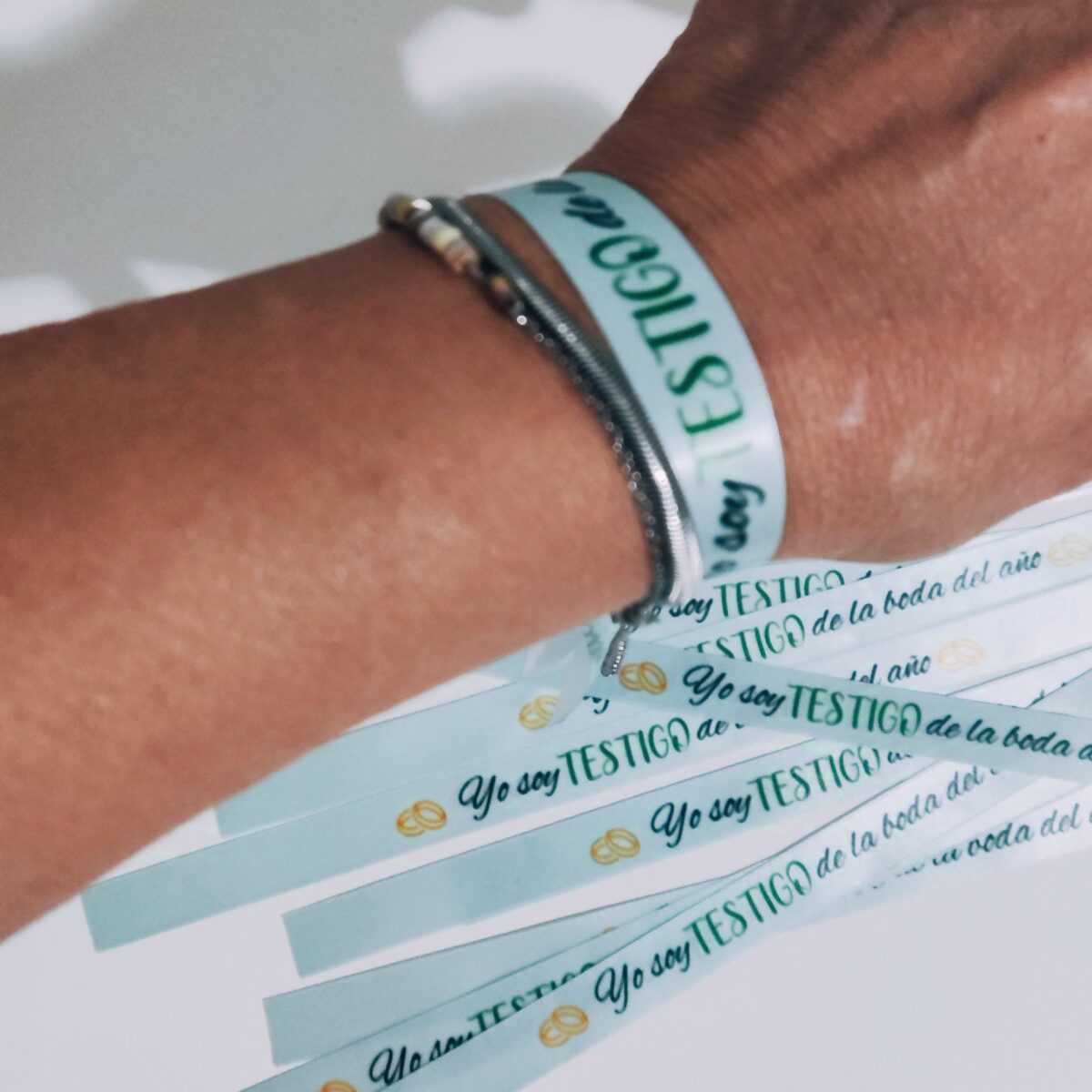 Pulseras de tela "YO SOY TESTIGO DE LA BODA DEL AÑO" - Imagen 4