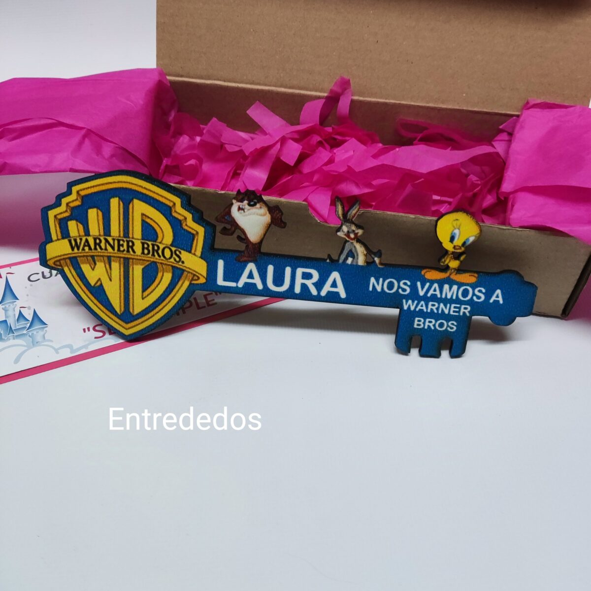 2-Llave viaje a parque Warner Bros personalizada - Imagen 2