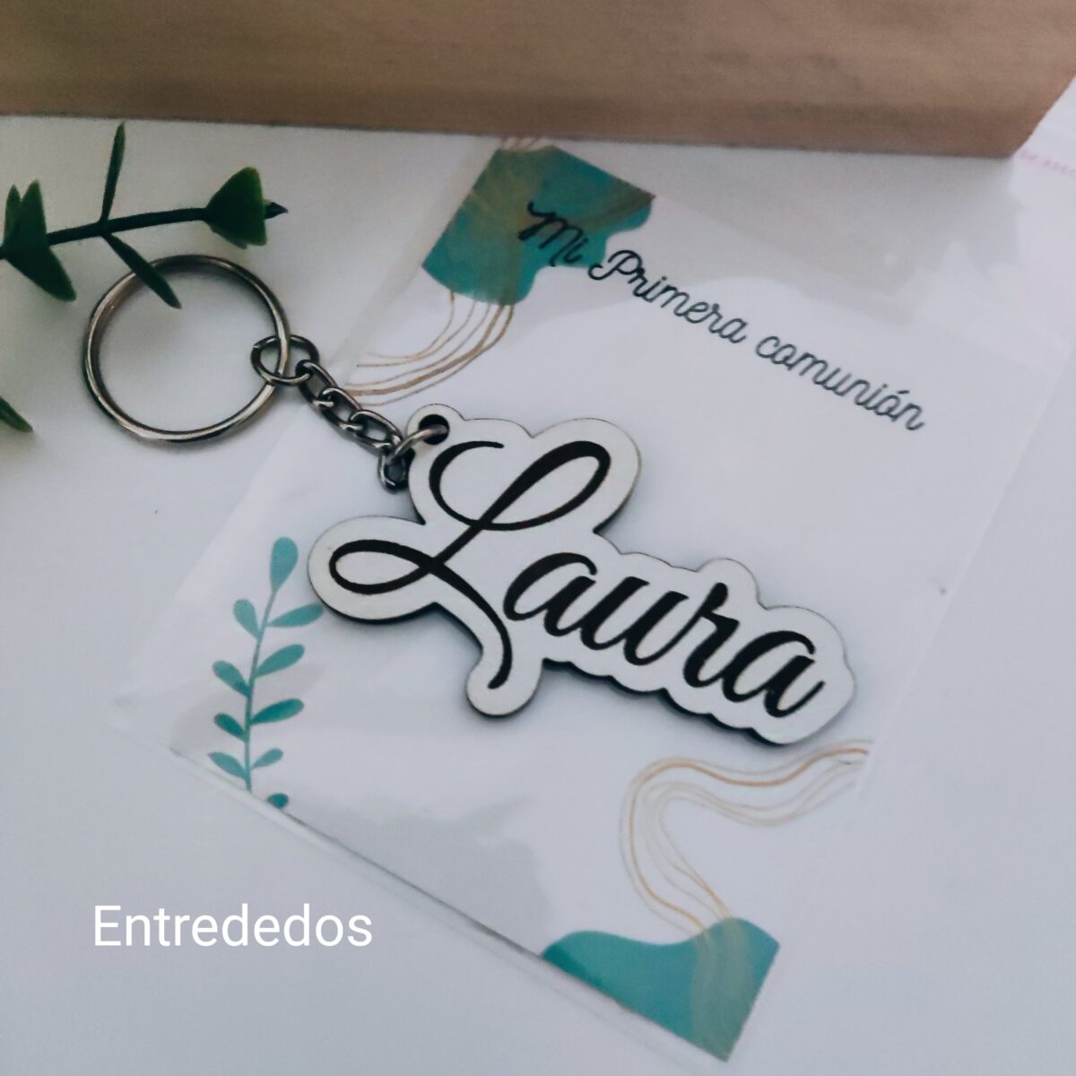 Llavero de madera personalizado NOMBRES - Imagen 2
