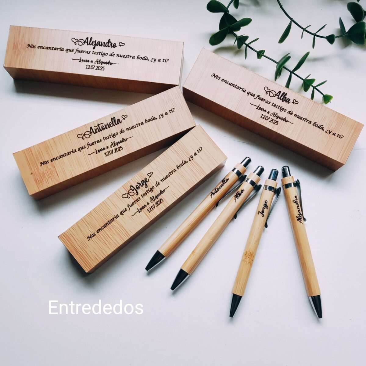 Bolígrafo personalizado + caja grabada para TESTIGOS. PADRINOS. ETC.. - Imagen 10