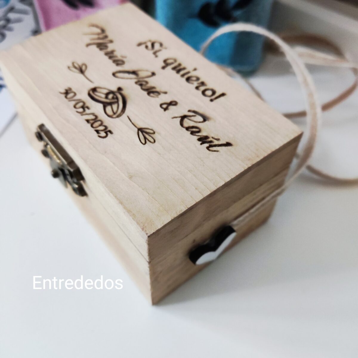 Caja porta alianzas grabada - Imagen 10