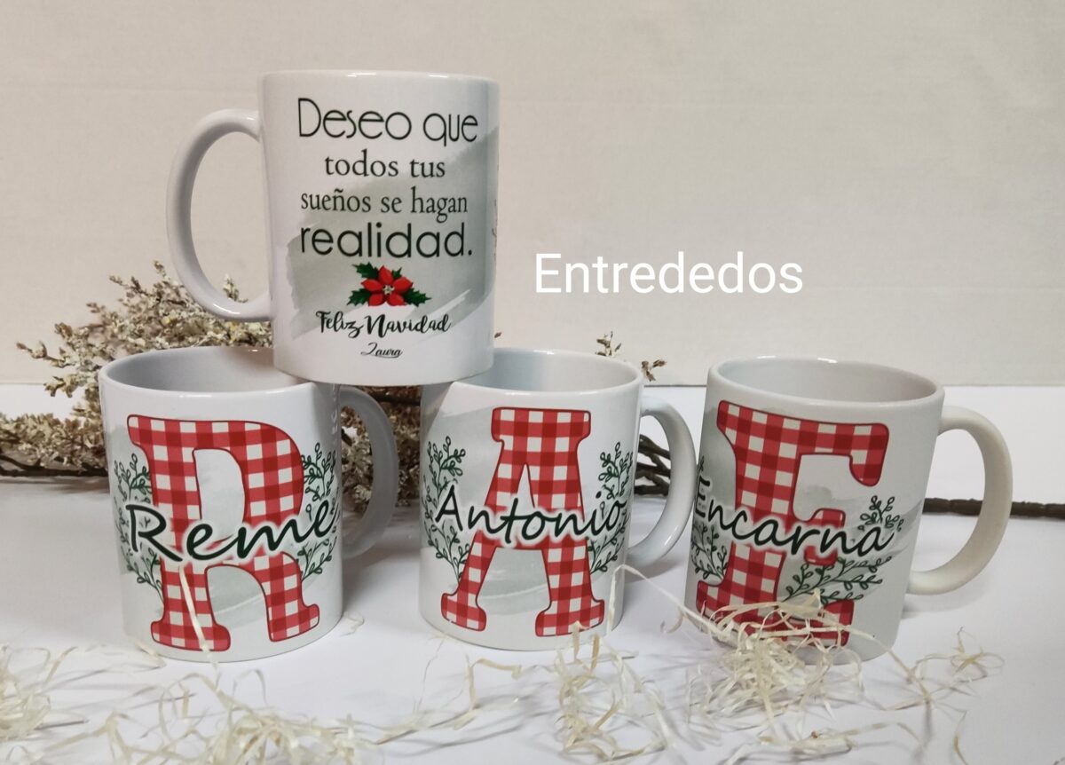 🎄 Taza navideña inicial cuadros Vicky - Imagen 4
