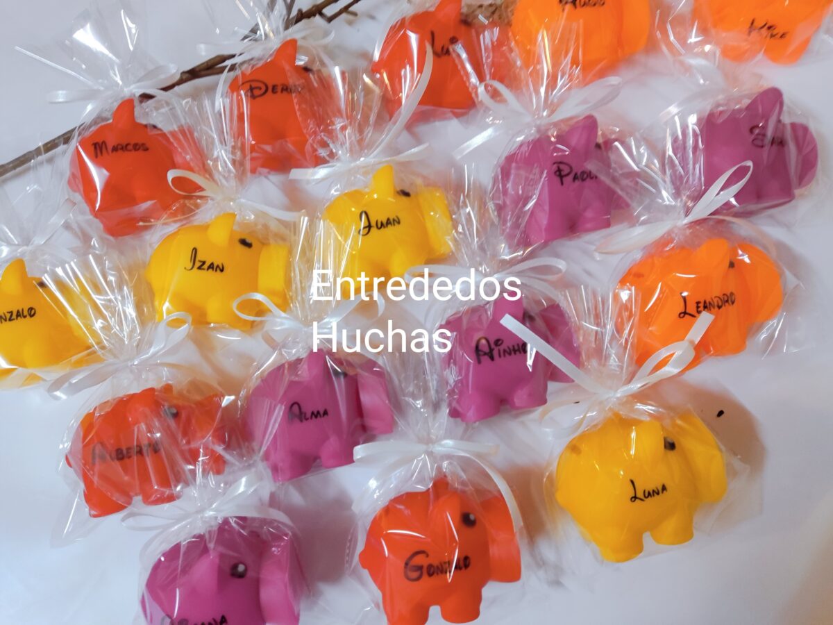 Hucha con nombre CERDITO DE COLORES - Imagen 4