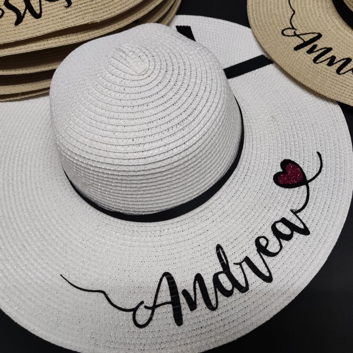 Pamelas personalizadas con diseño corazón - Imagen 1