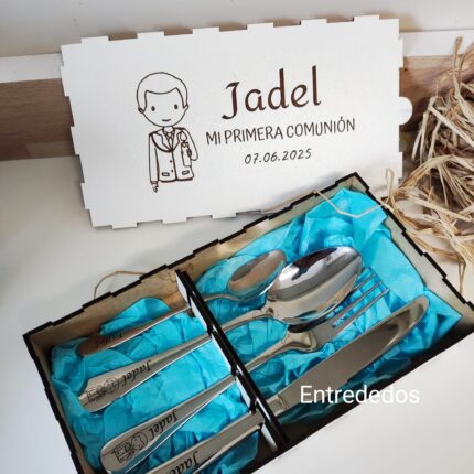 Cubiertos Personalizados para Comuniones y Bodas +caja de madera BLANCA