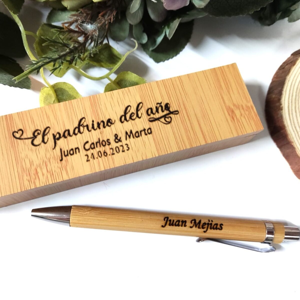 Bolígrafo personalizado + caja grabada para TESTIGOS. PADRINOS. ETC.. - Imagen 4