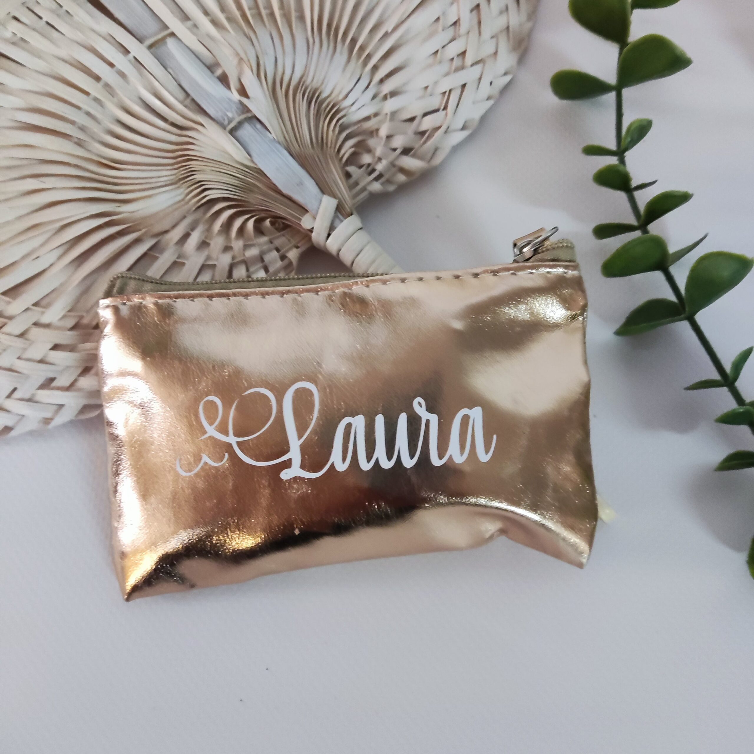 rn-image_picker_lib_temp_a76a7bb0-3611-4ecc-ab34-cf05cacf10b3.jpg Descubre el encanto del kit regalo mujer "DESTELLO METÁLICO" - Imagen 3