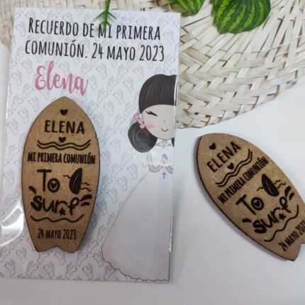 Imán de madera con diseño tabla de surf