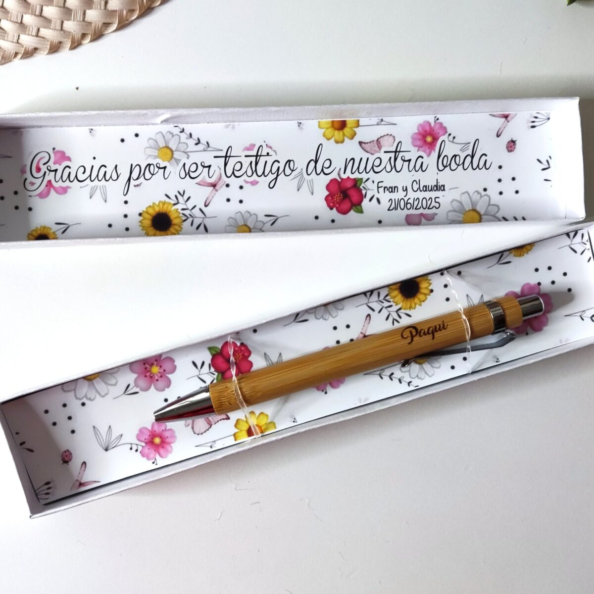 Bolígrafo personalizados con cajita de cartón - Imagen 1