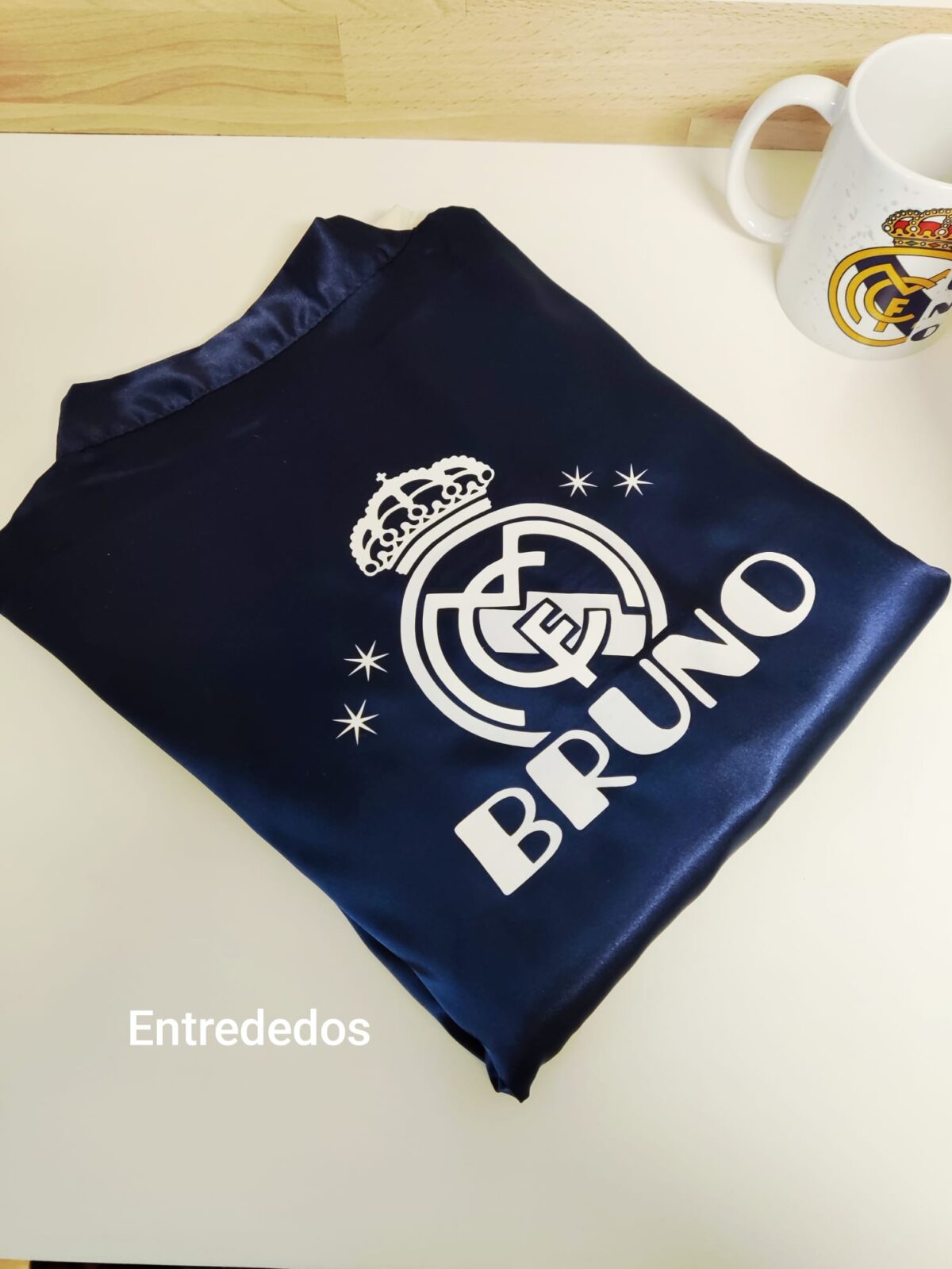 kit Bata para "NIÑOS" comunión REAL MADRID - Imagen 2