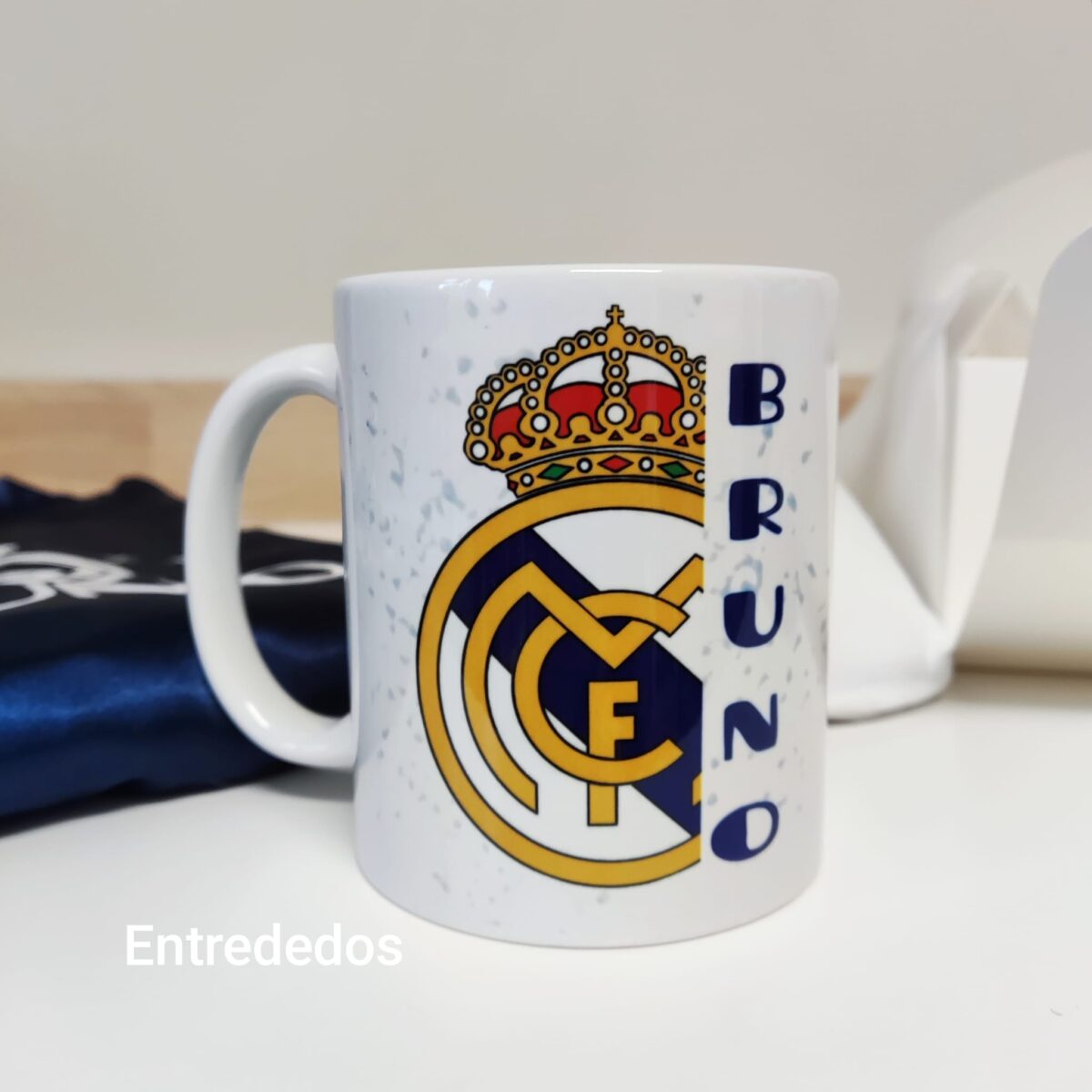 kit Bata para "NIÑOS" comunión REAL MADRID - Imagen 5