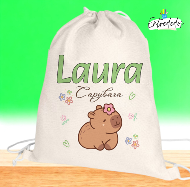 mochila-capybara-personalizada Kit de Regalo Personalizado Capybara – Tierno, Práctico - Imagen 2