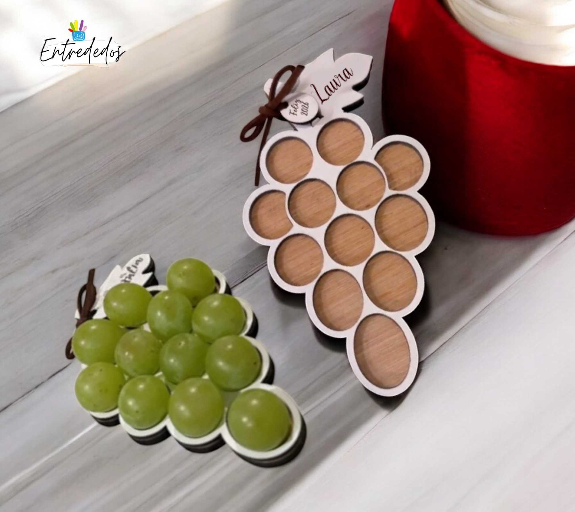 Bandeja personalizada para las uvas de Nochevieja con nombre y año