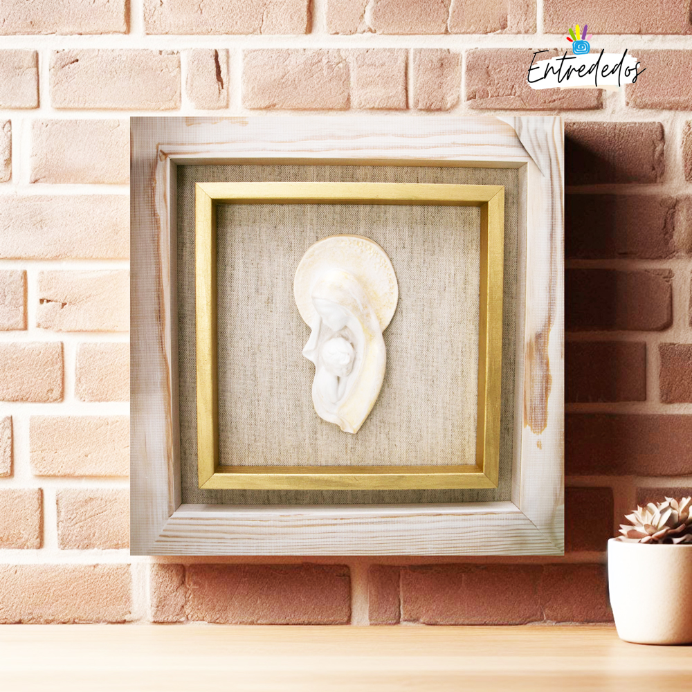 cuadro-virgen-beso-niño-jesusentrededos Cuadro El Tierno Abrazo de la Virgen María – Arte Religioso Artesanal y Único