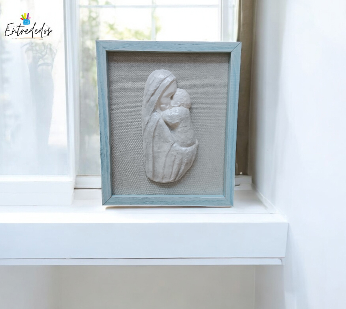 cuadro-virgen-maria-tierno-abrazo-marco-unico Cuadro El Tierno Abrazo de la Virgen María – Marco Natural/Azul