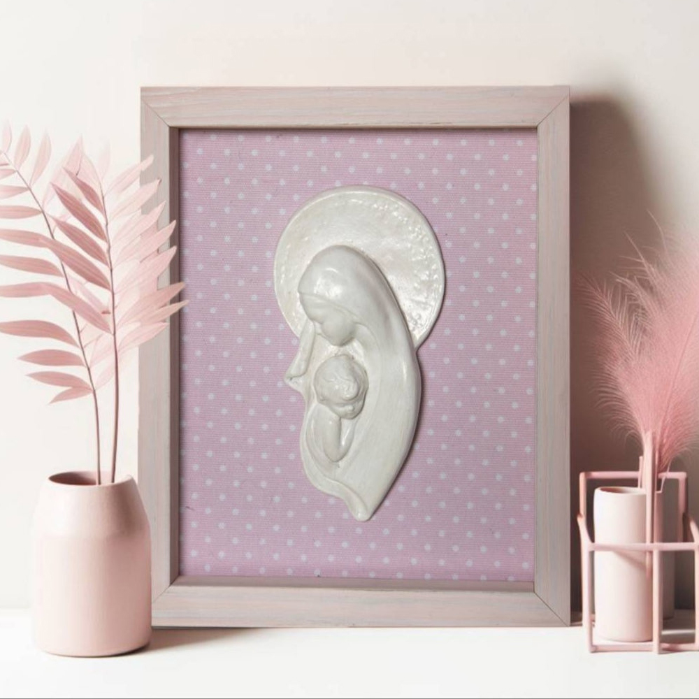 cuadro-virgen-niña-rosa-barato Cuadro El Tierno Abrazo de la Virgen María – Arte Religioso Artesanal y Único